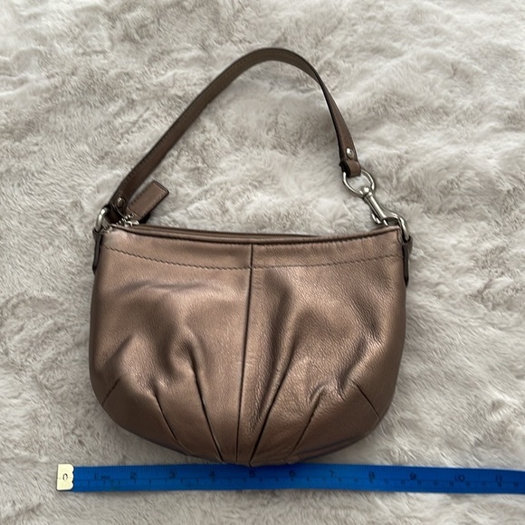 Small Coach bag - Picture 2 of 5